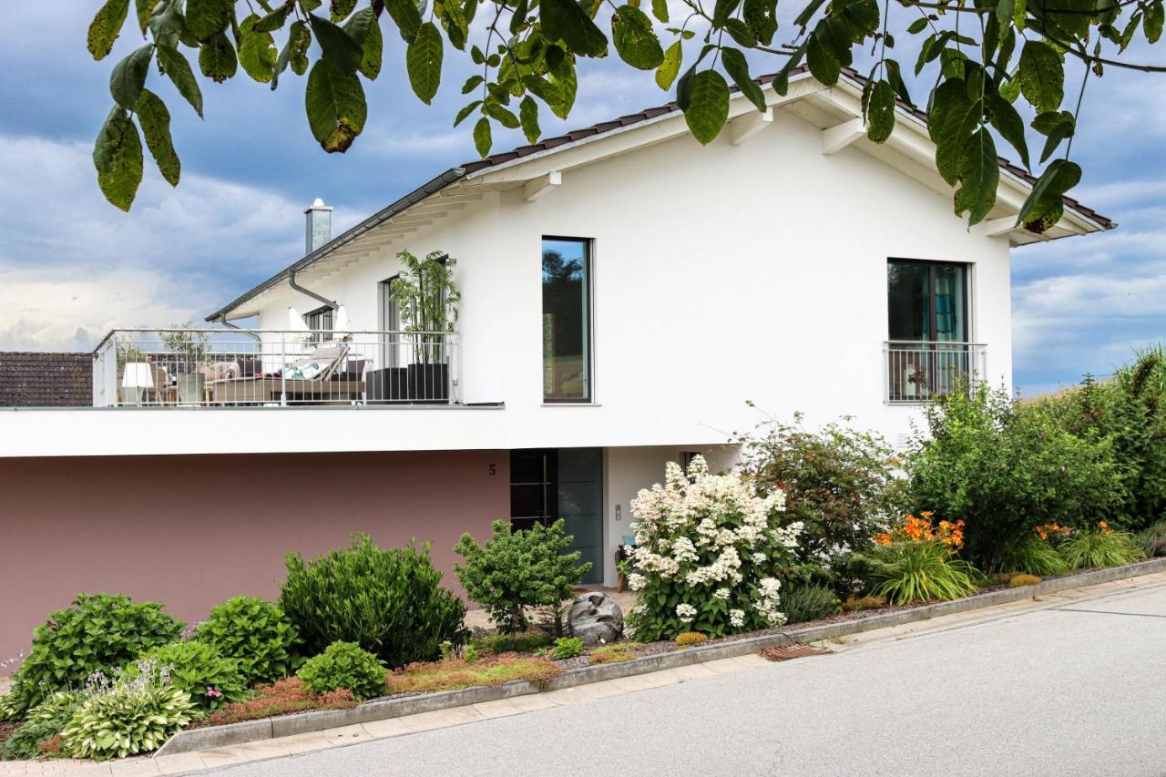 Moderne Ferienwohnung Naehe Bad Griesbach, Haarbach エクステリア 写真