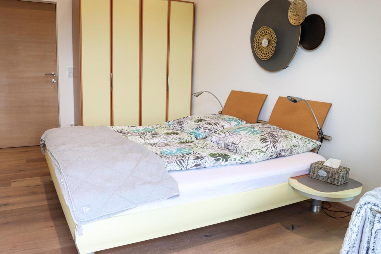 Moderne Ferienwohnung Naehe Bad Griesbach, Haarbach エクステリア 写真